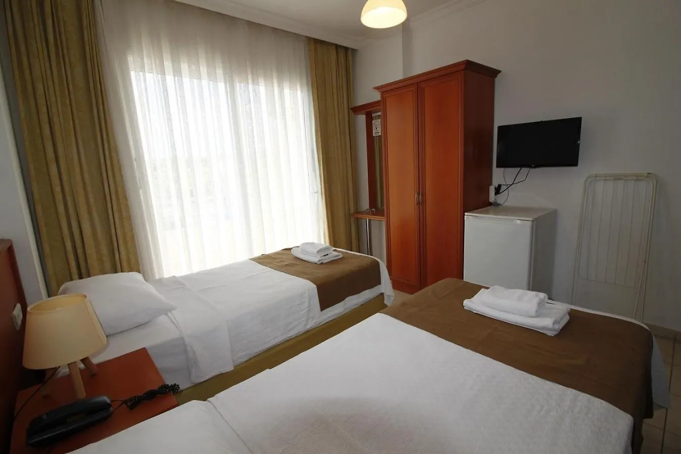 Bonapart Hotel Кешме