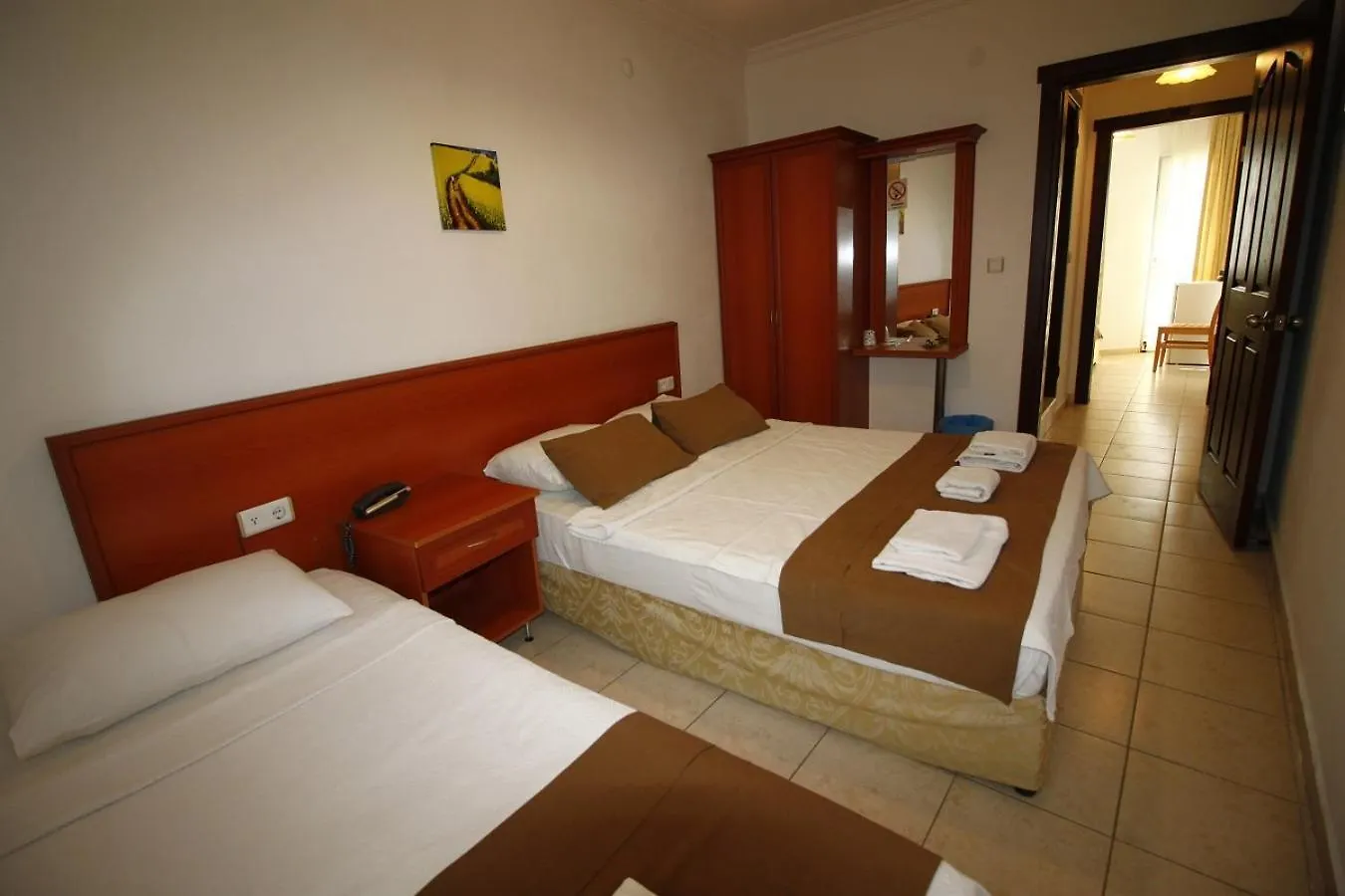 Bonapart Hotel Кешме