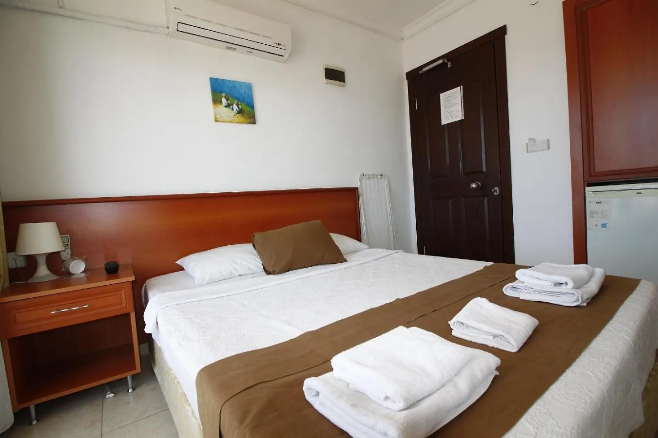 Bonapart Hotel Кешме