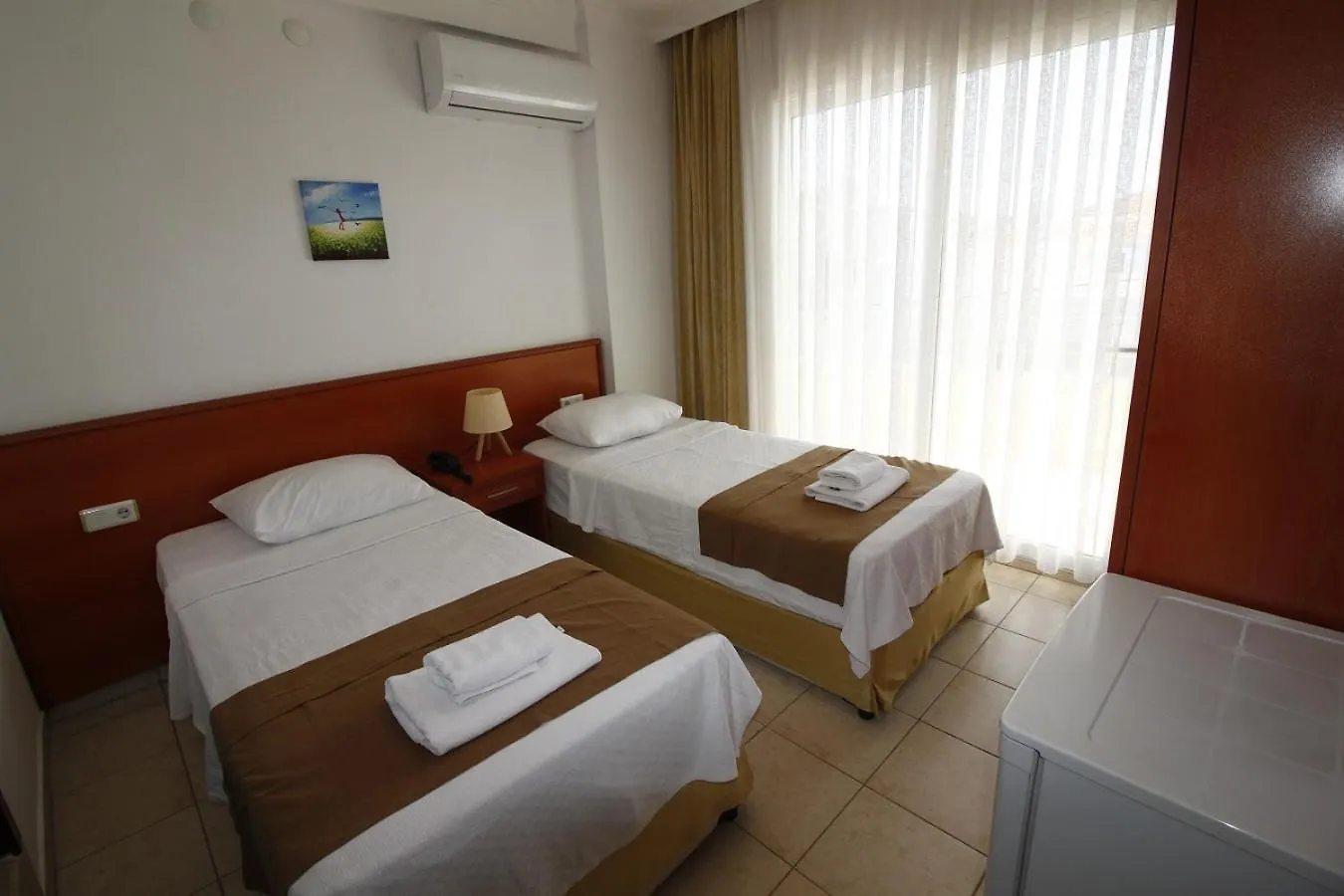 Bonapart Hotel Кешме