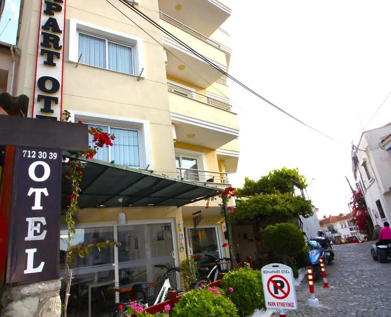 Bonapart Hotel Cesme