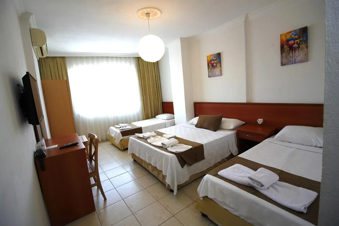 Bonapart Hotel Кешме