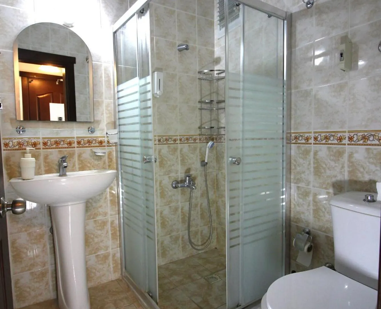 Bonapart Hotel Cesme