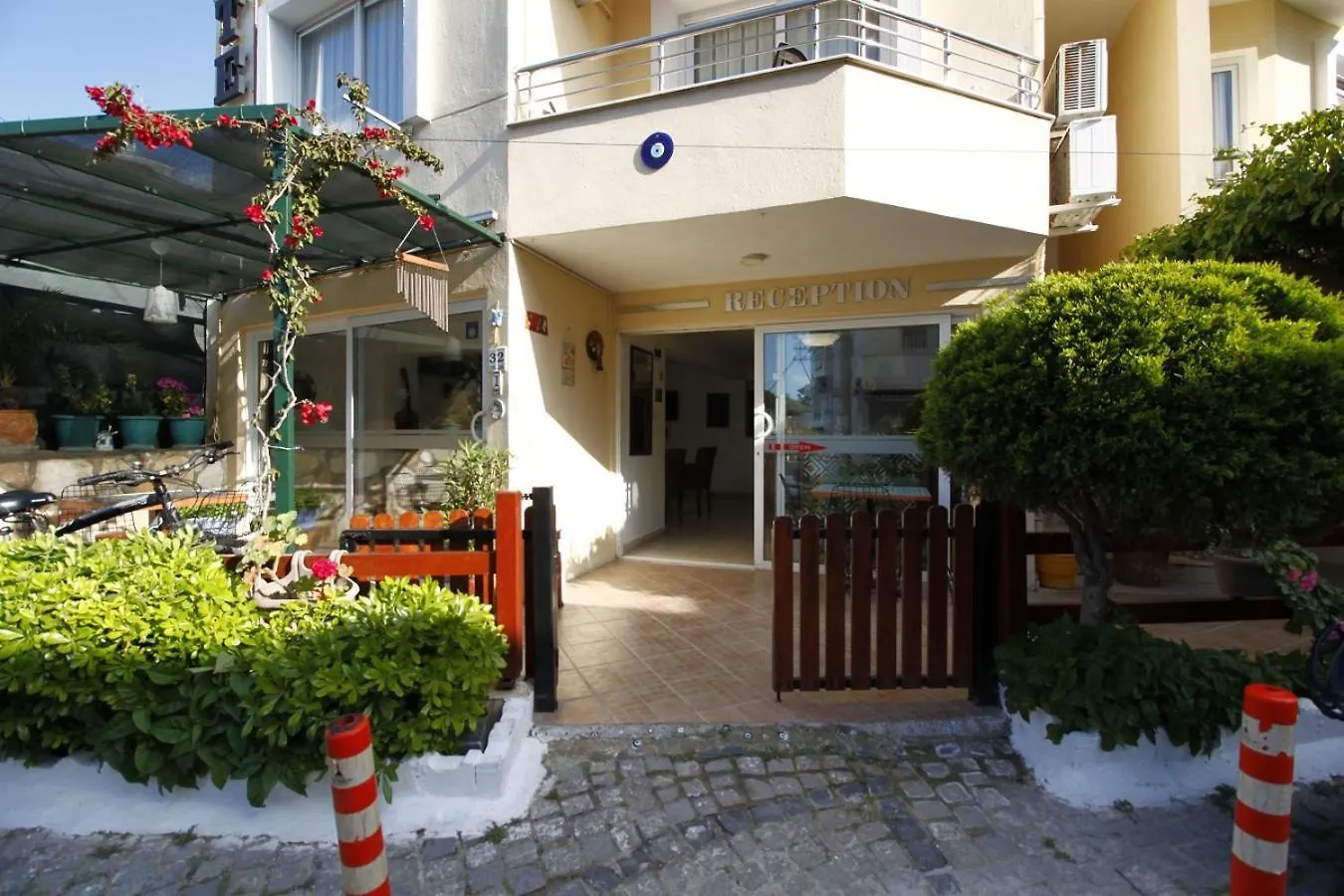 Bonapart Hotel Cesme